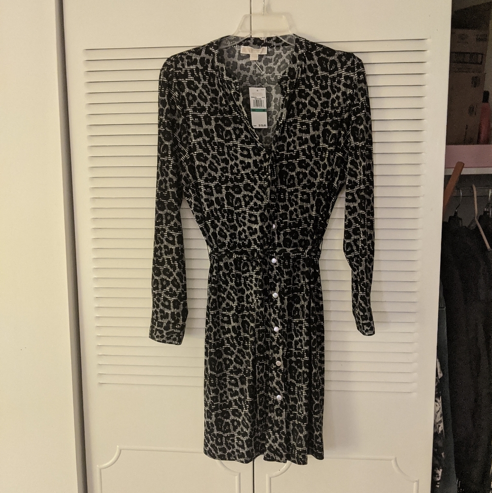 Michael Kors Plus Size Leopard Button Down Dress - Picture 4 of 10